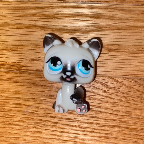 Littlest Pet Shop Action Lick Paw Cat - Picture 1 of 2